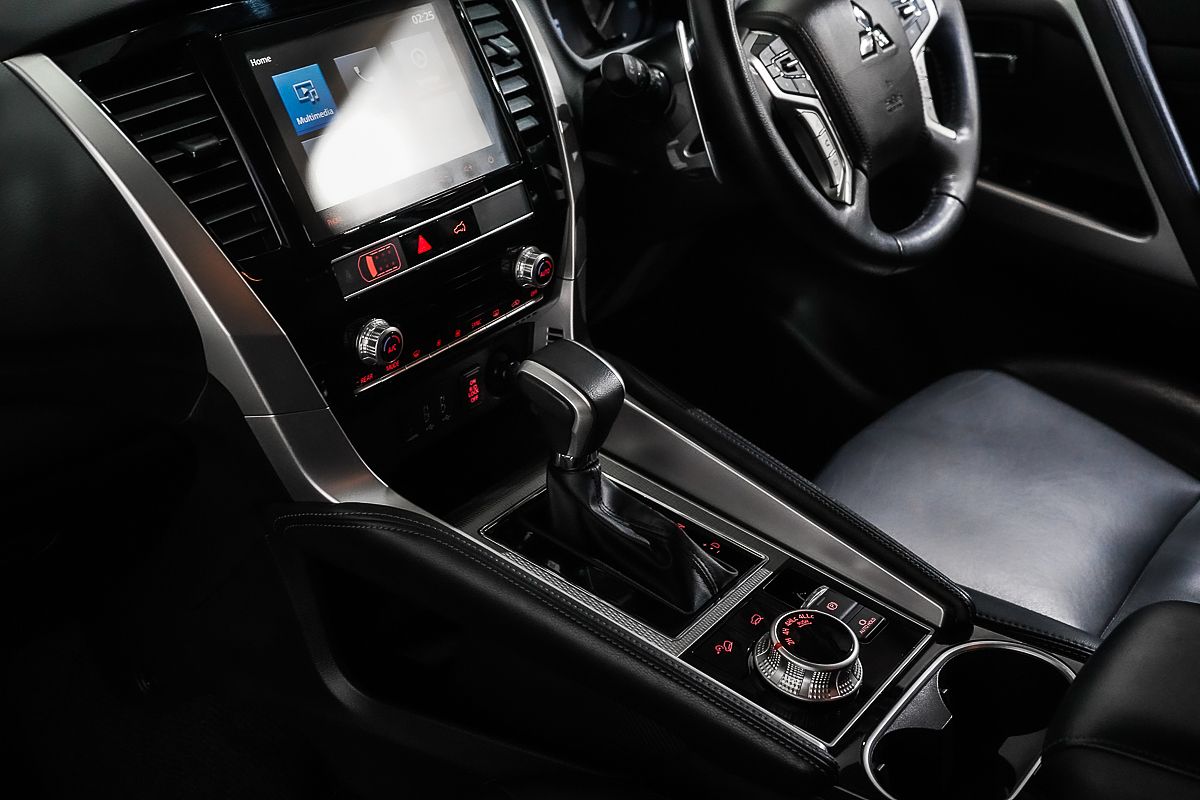 2022 Mitsubishi Pajero Sport GLS QF