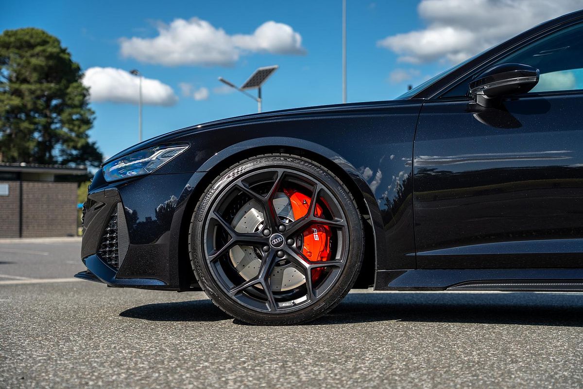 2024 Audi RS6 Performance C8