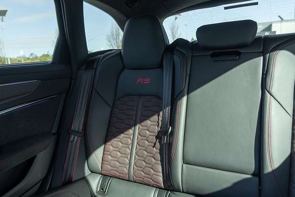 2024 Audi RS6 Performance C8