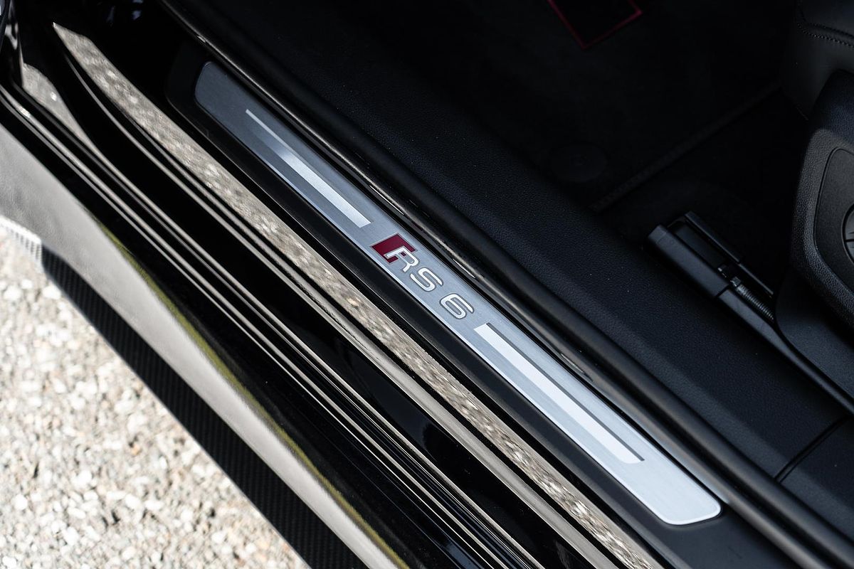 2024 Audi RS6 Performance C8