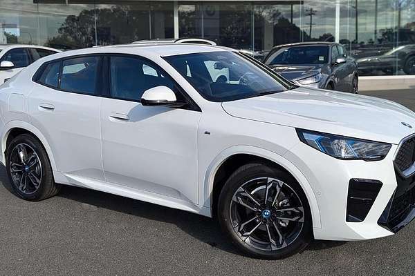2024 BMW iX2 eDrive20 M Sport U10