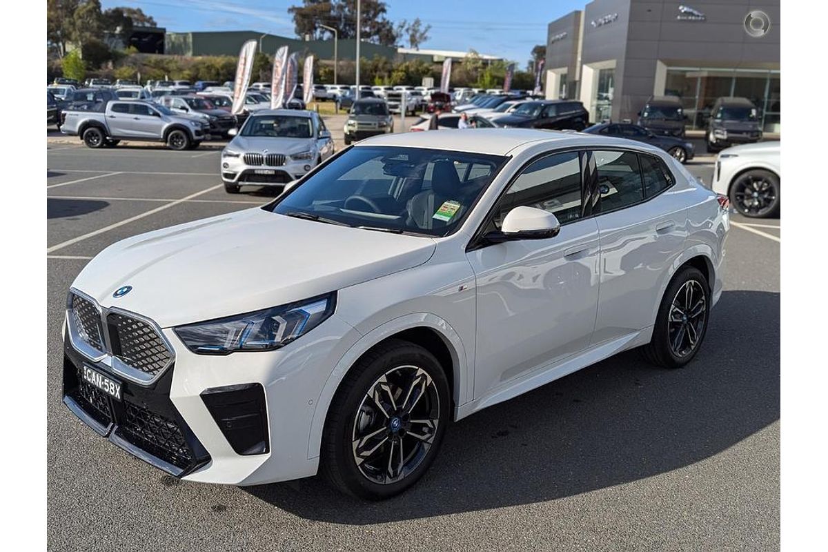 2024 BMW iX2 eDrive20 M Sport U10