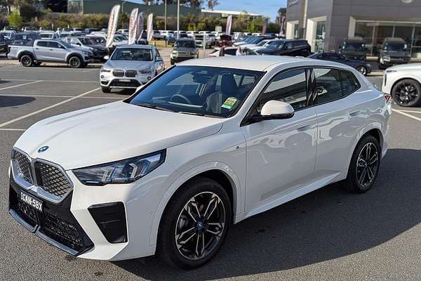 2024 BMW iX2 eDrive20 M Sport U10