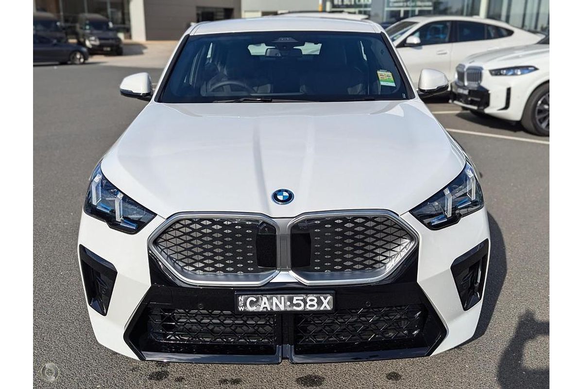 2024 BMW iX2 eDrive20 M Sport U10