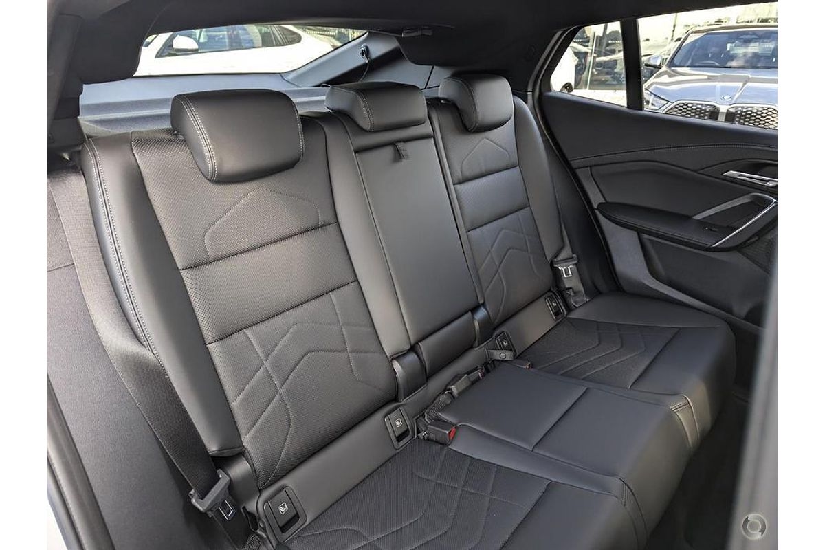 2024 BMW iX2 eDrive20 M Sport U10