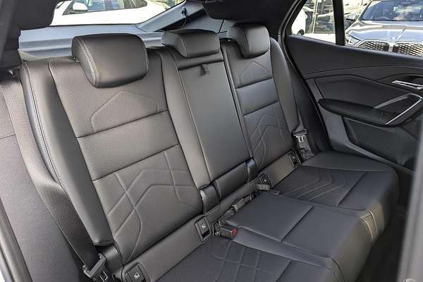 2024 BMW iX2 eDrive20 M Sport U10