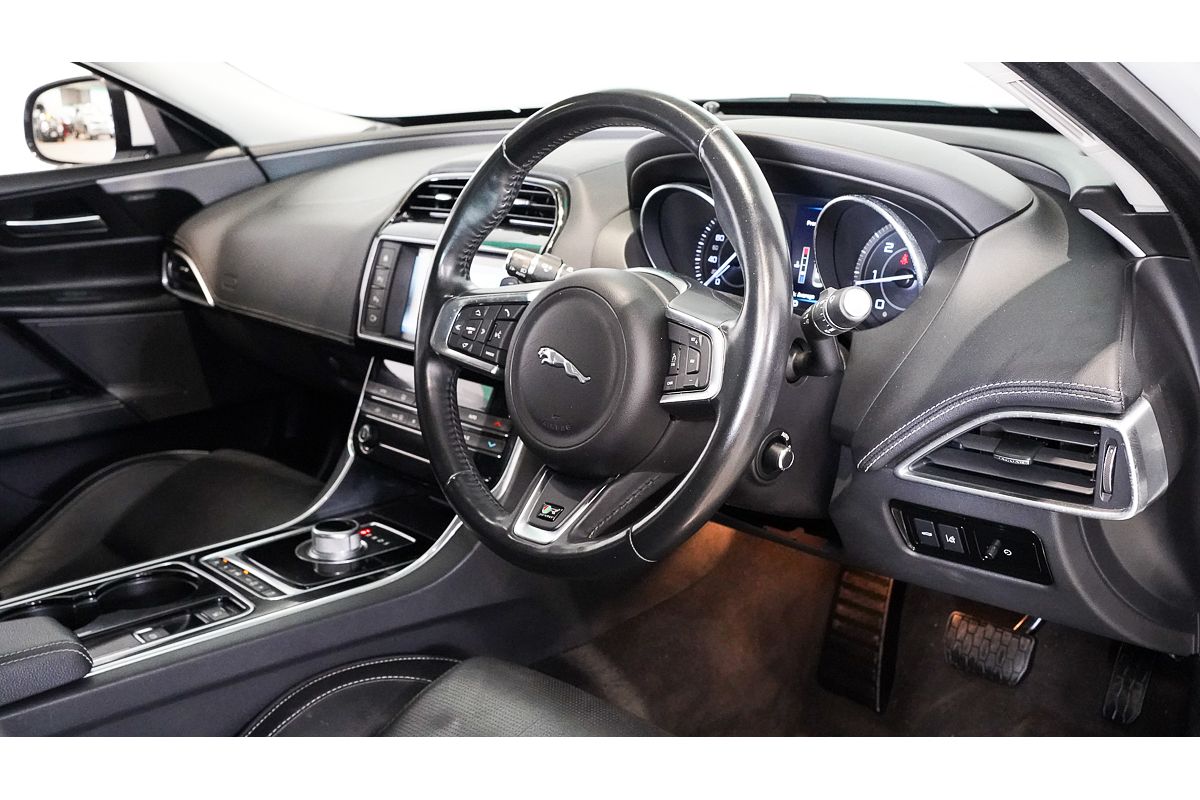 2016 Jaguar XE 20d R-Sport X760