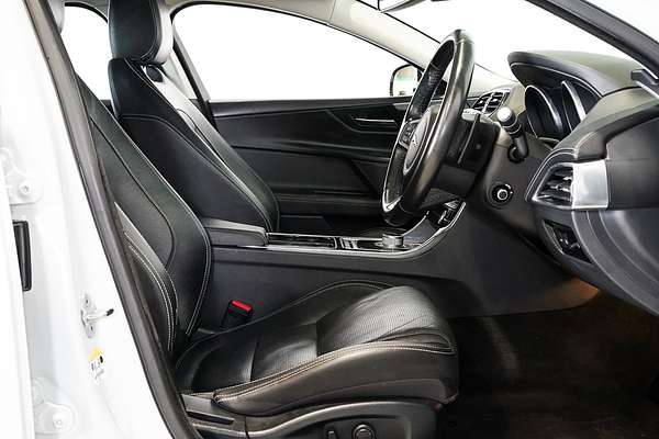 2016 Jaguar XE 20d R-Sport X760