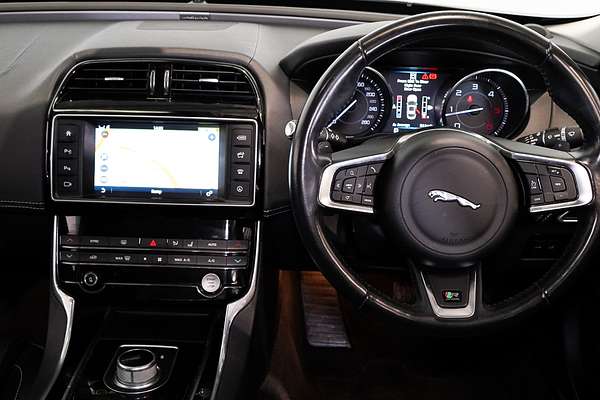 2016 Jaguar XE 20d R-Sport X760