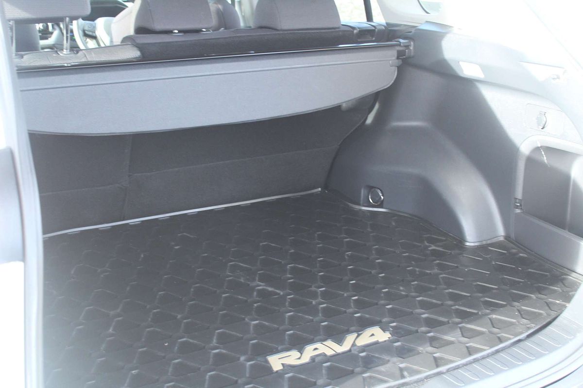 2020 Toyota RAV4 GXL AXAH52R