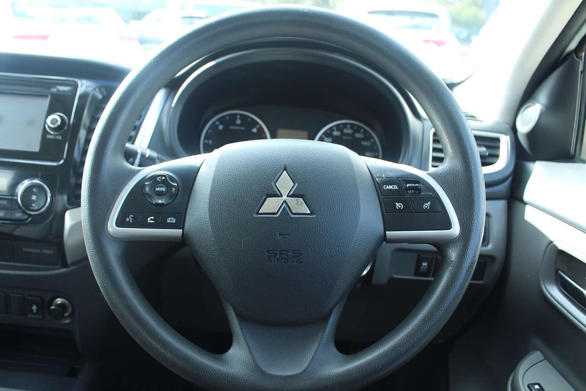 2017 Mitsubishi Triton GLX+ MQ 4X4