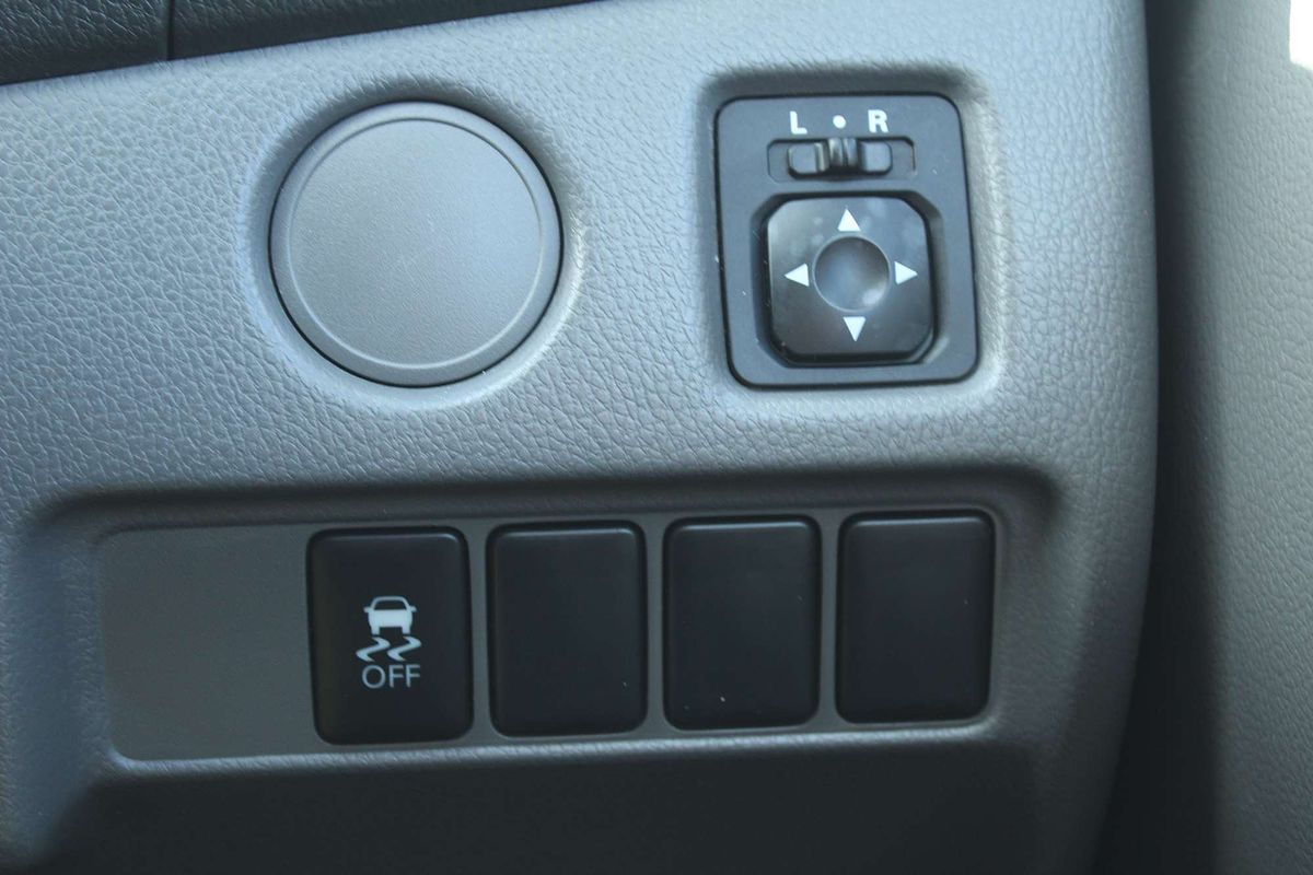 2017 Mitsubishi Triton GLX+ MQ 4X4