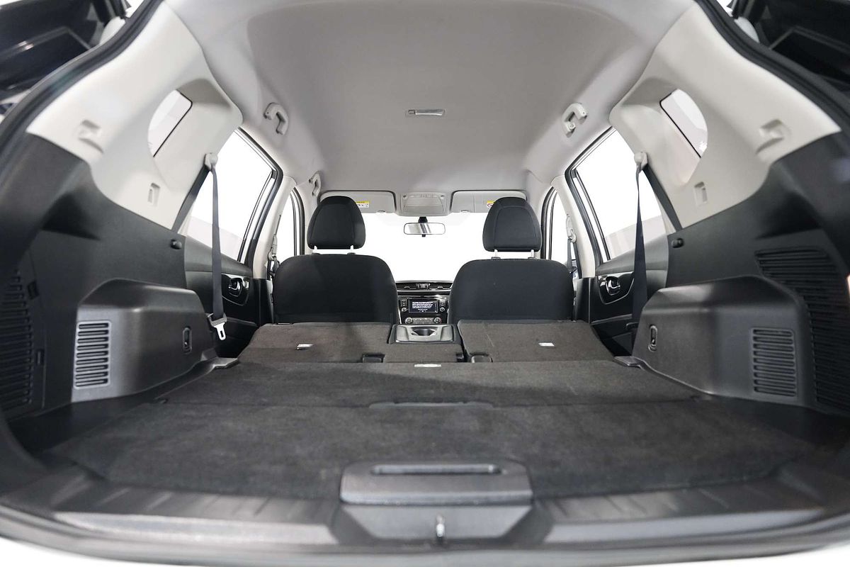 2022 Nissan X-TRAIL ST T32