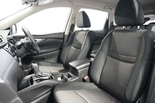 2022 Nissan X-TRAIL ST T32