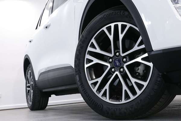 2020 Ford Escape ZH