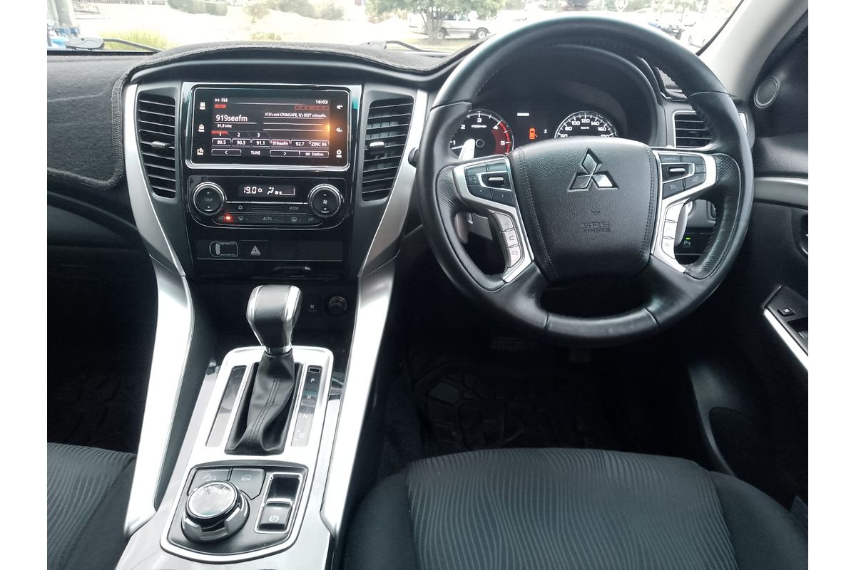 2016 Mitsubishi Pajero Sport GLX QE