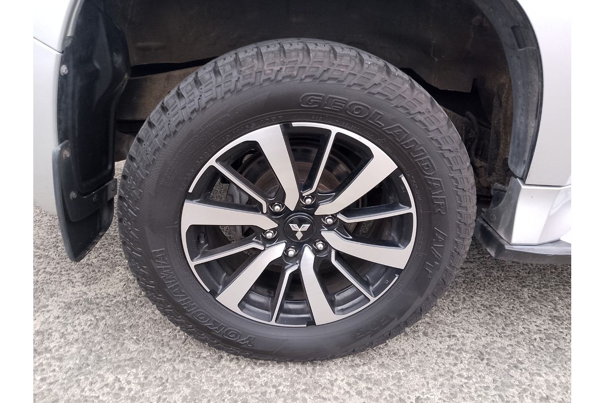 2016 Mitsubishi Pajero Sport GLX QE