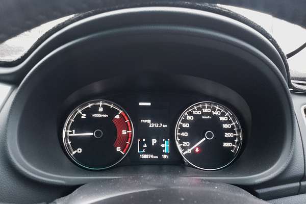 2016 Mitsubishi Pajero Sport GLX QE