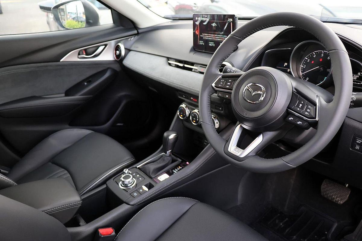 2025 Mazda CX-3 G20 Akari DK