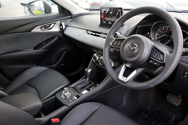 2025 Mazda CX-3 G20 Akari DK