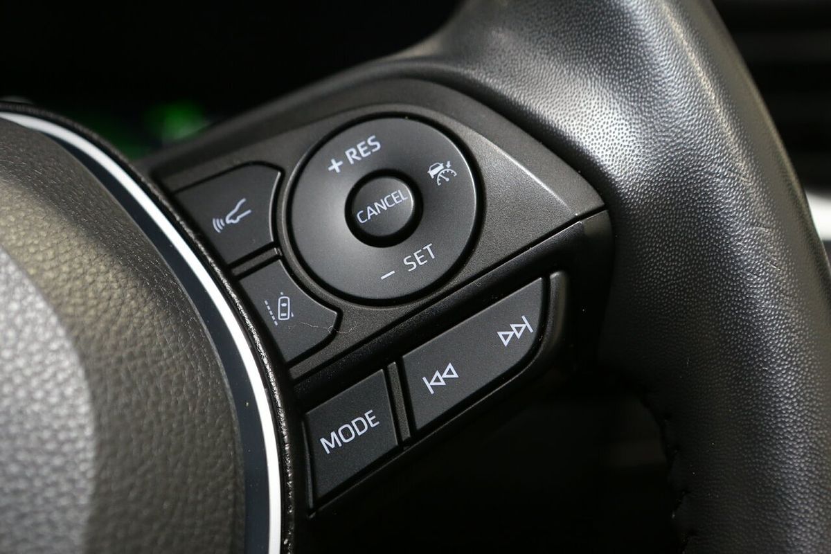 2022 Toyota RAV4 Cruiser AXAH52R