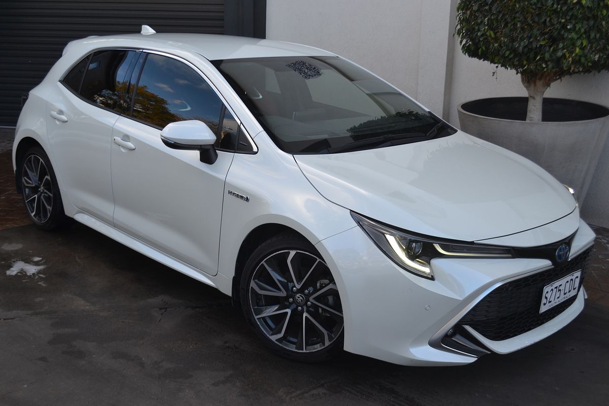 2019 Toyota Corolla ZR Hybrid ZWE211R