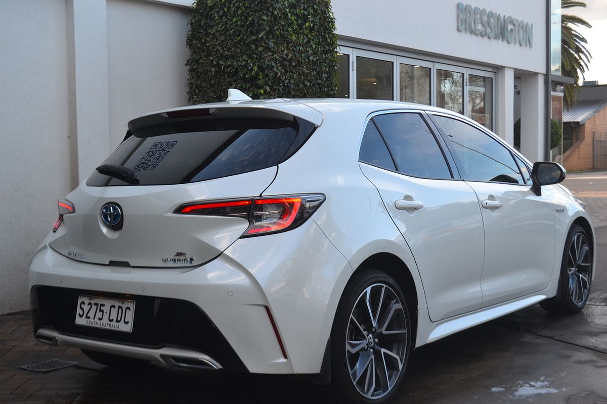 2019 Toyota Corolla ZR Hybrid ZWE211R