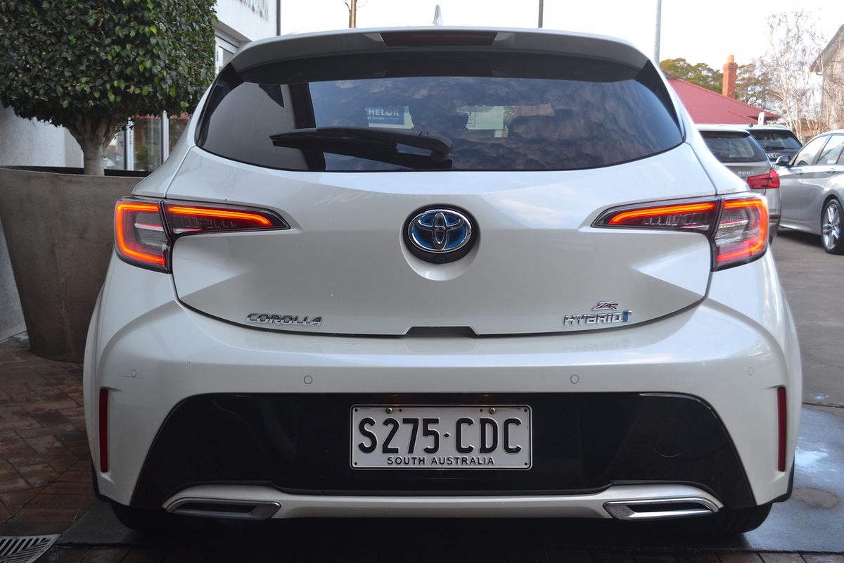 2019 Toyota Corolla ZR Hybrid ZWE211R