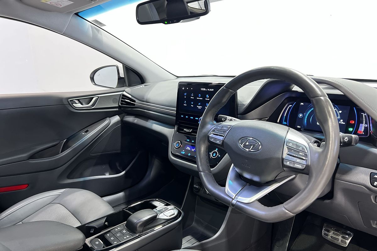 2019 Hyundai IONIQ Electric Premium AE.2