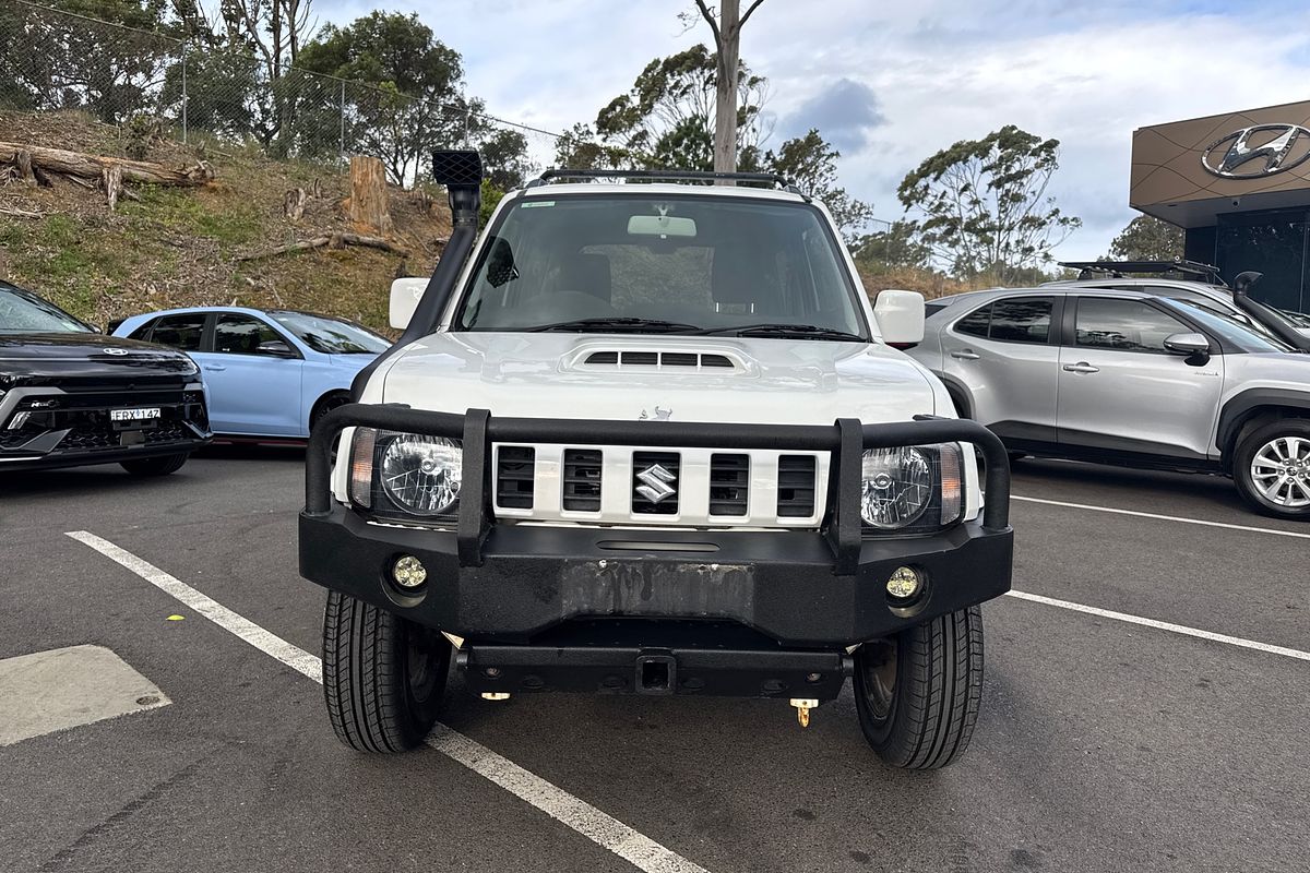 2013 Suzuki Jimny Sierra SN413 T6