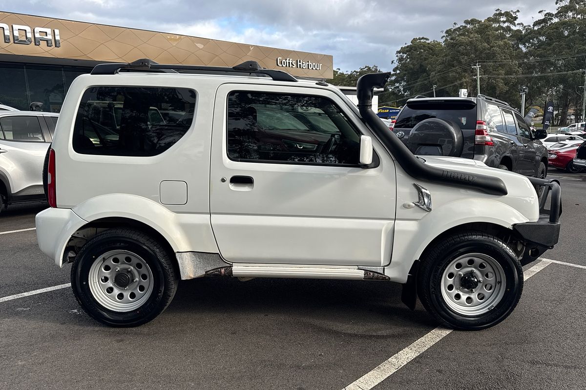 2013 Suzuki Jimny Sierra SN413 T6