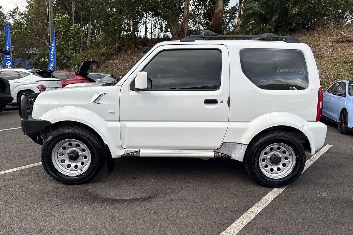 2013 Suzuki Jimny Sierra SN413 T6