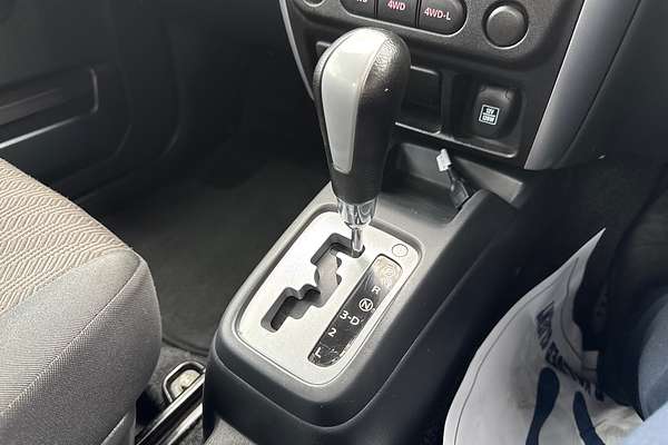 2013 Suzuki Jimny Sierra SN413 T6