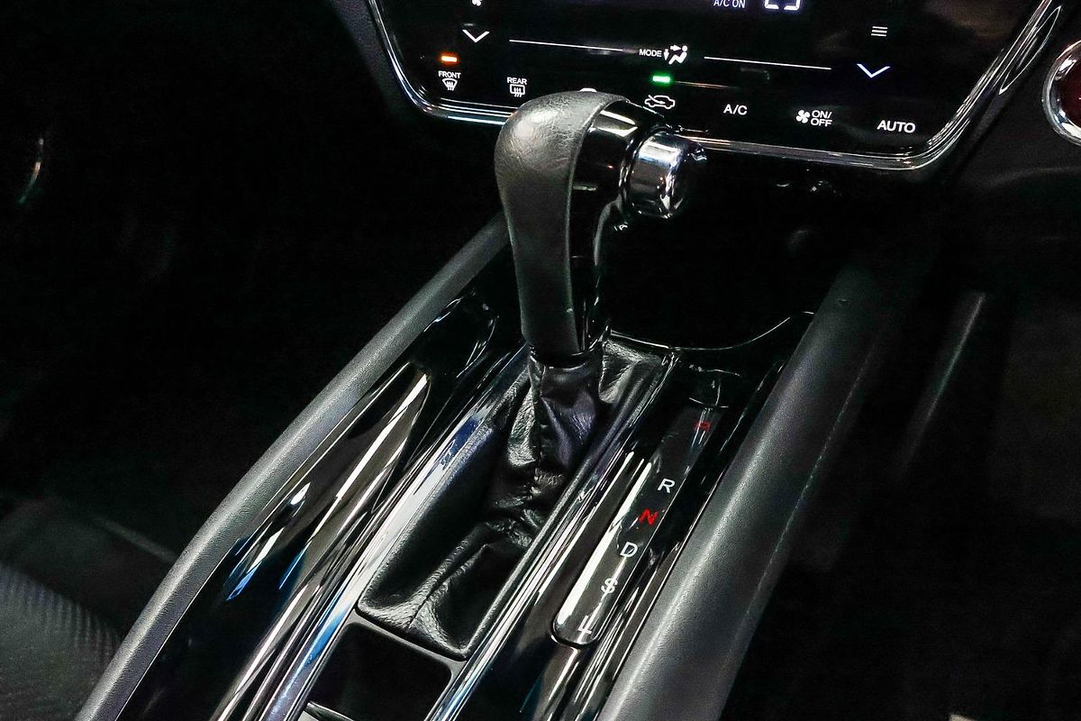 2017 Honda HR-V VTi-S