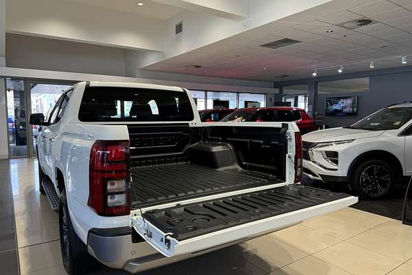 2024 Mitsubishi Triton GLS MV