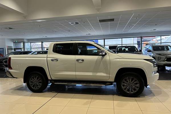 2024 Mitsubishi Triton GLS MV