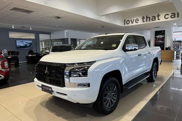 2024 Mitsubishi Triton GLS MV