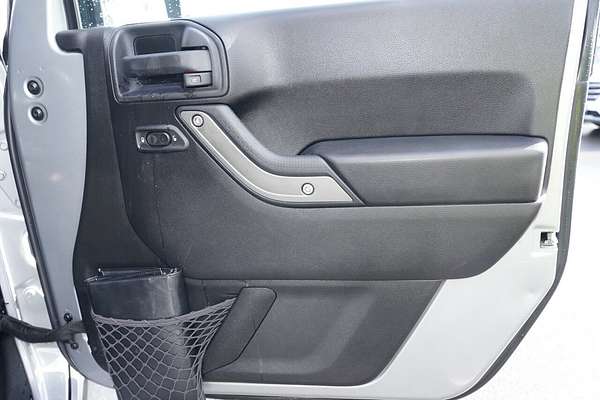2014 Jeep Wrangler Unlimited Sport JK