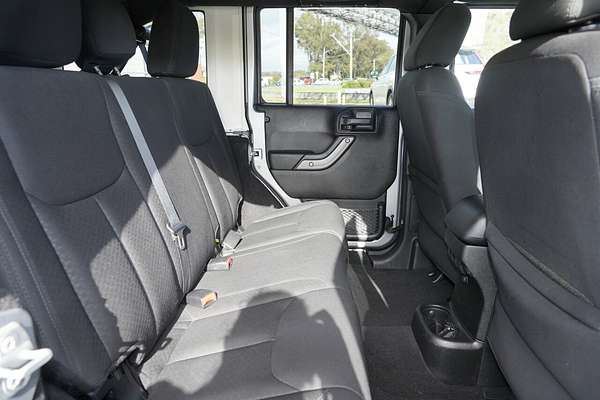 2014 Jeep Wrangler Unlimited Sport JK