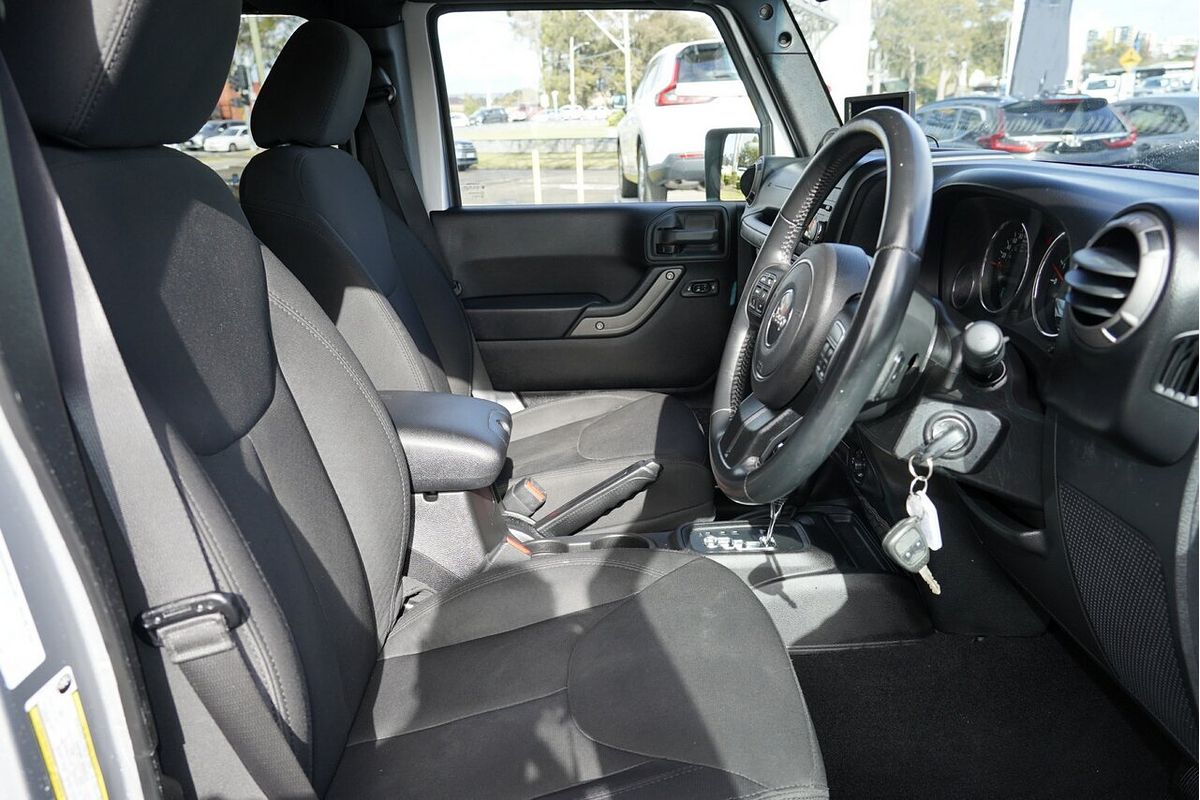 2014 Jeep Wrangler Unlimited Sport JK