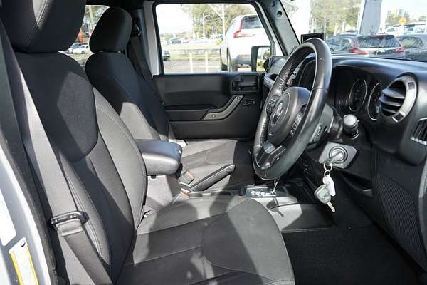 2014 Jeep Wrangler Unlimited Sport JK