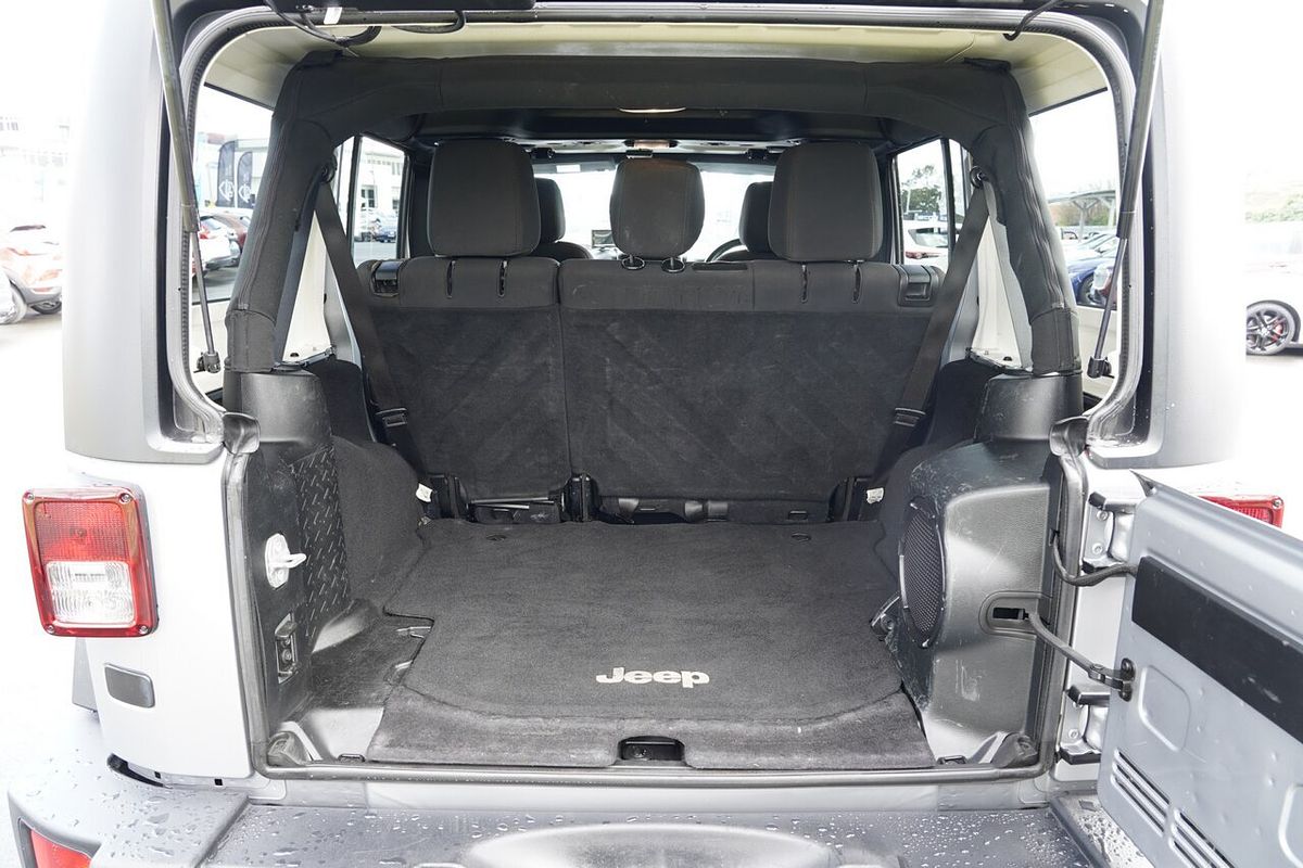 2014 Jeep Wrangler Unlimited Sport JK