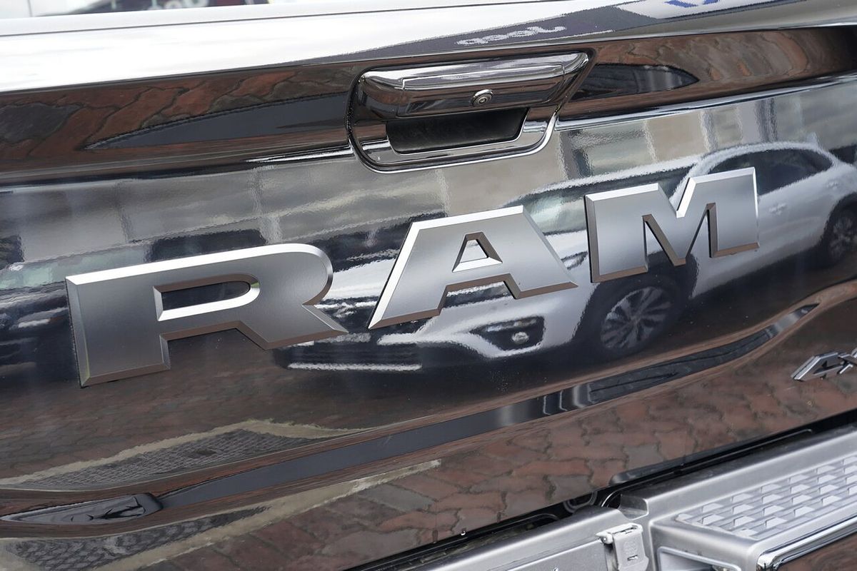 2023 RAM 2500 Laramie DJ 4X4
