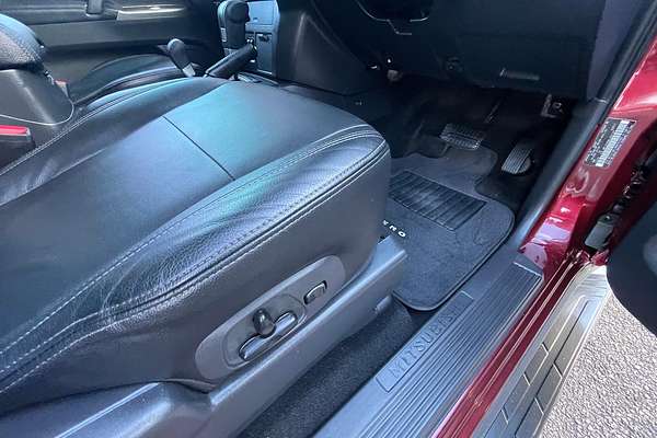 2019 Mitsubishi Pajero GLS Leather Option NX