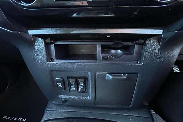 2019 Mitsubishi Pajero GLS Leather Option NX