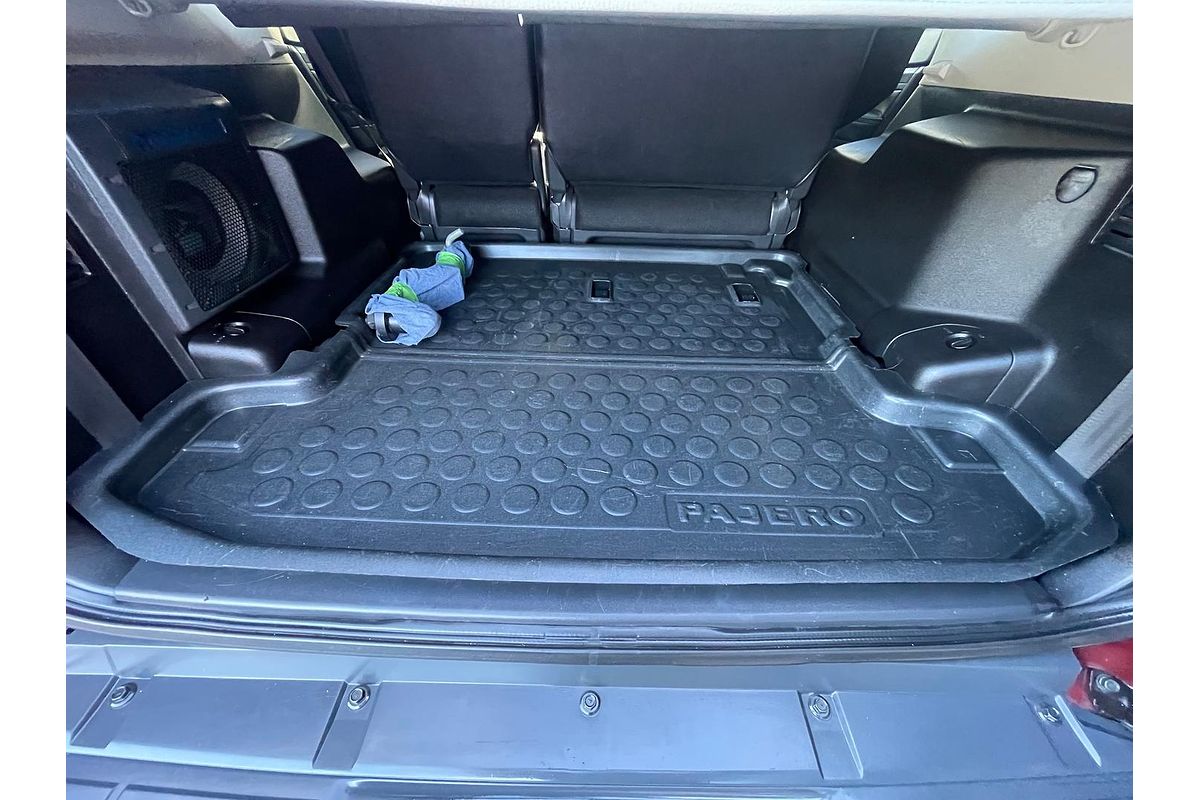 2019 Mitsubishi Pajero GLS Leather Option NX