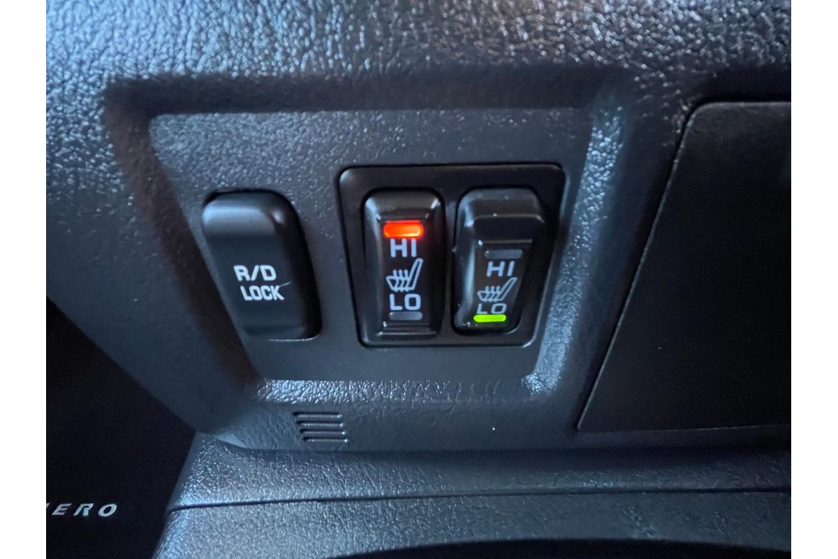 2019 Mitsubishi Pajero GLS Leather Option NX