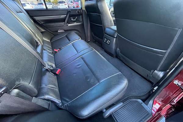 2019 Mitsubishi Pajero GLS Leather Option NX