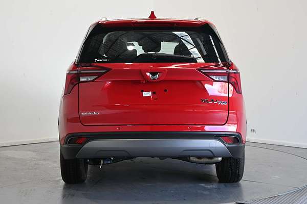 2025 Mahindra XUV700 AX7L