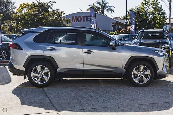 2020 Toyota RAV4 GXL MXAA52R